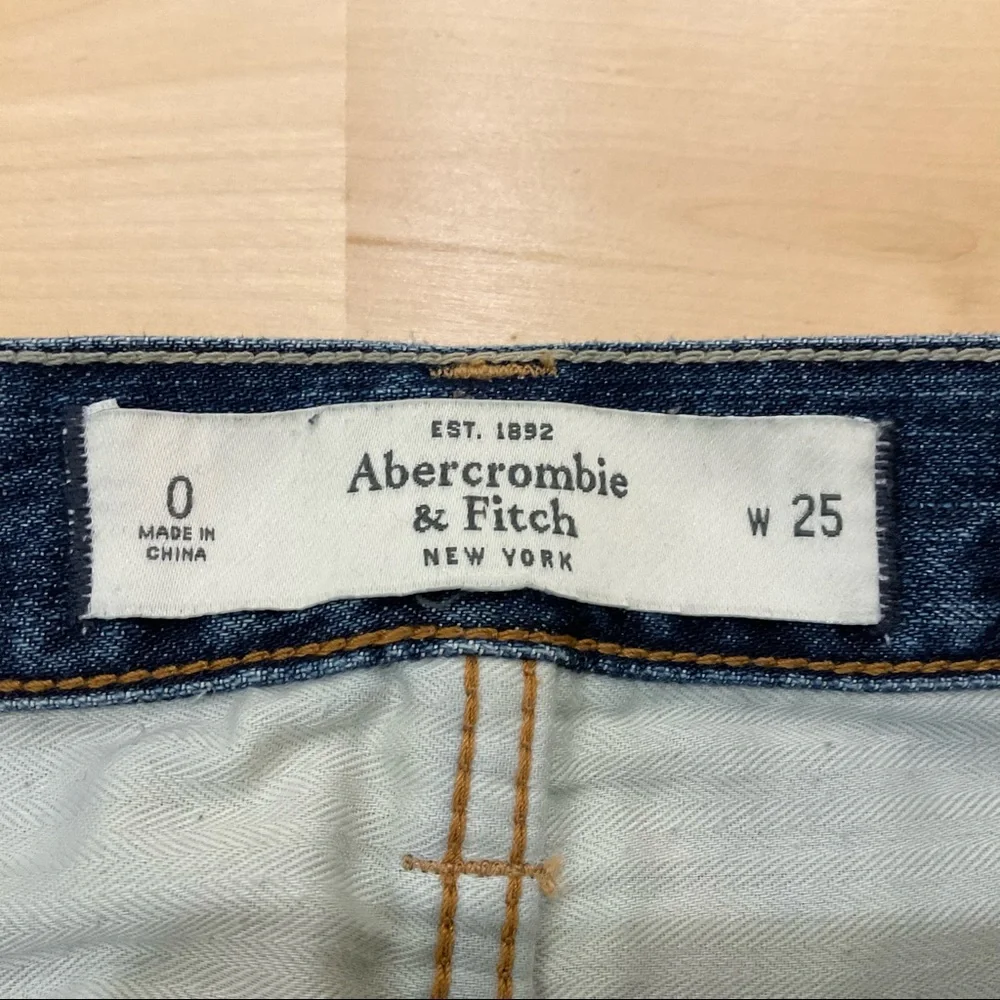 Abercrombie & Fitch Boyfriend Button Fly Straight Leg Jeans 25 - Picture 12 of 16